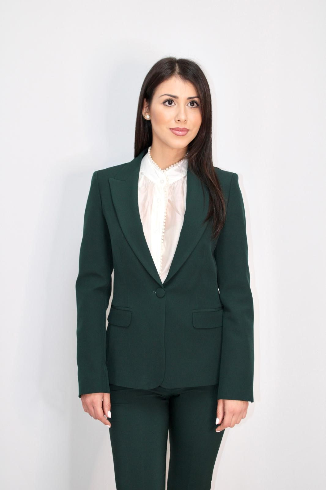 TAILLEUR MONO PETTO CON PANTALONE A ZAMPA